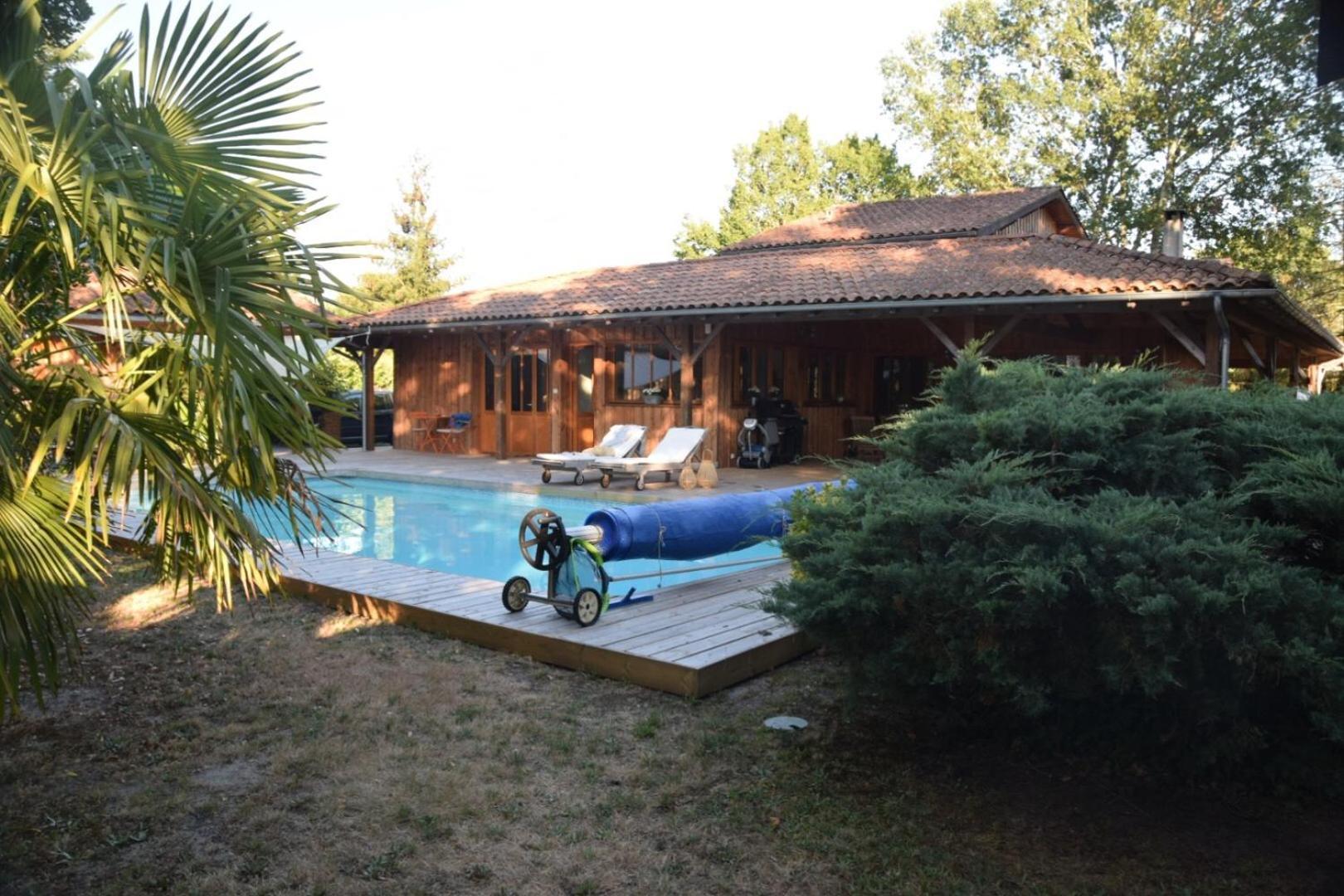 La Maison Du Las Saint-Jean-d'Illac Esterno foto